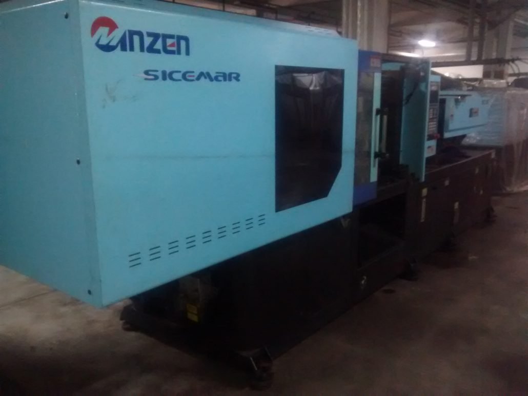 680t Injection Machine Injetora Minzen 1.680T PET Ano 2017 | Union Plásticos